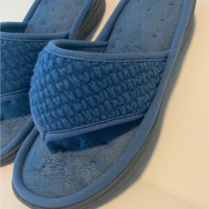 Isotoners Slippers Women's Terry Flip Flop Blue Size 8.5-9
